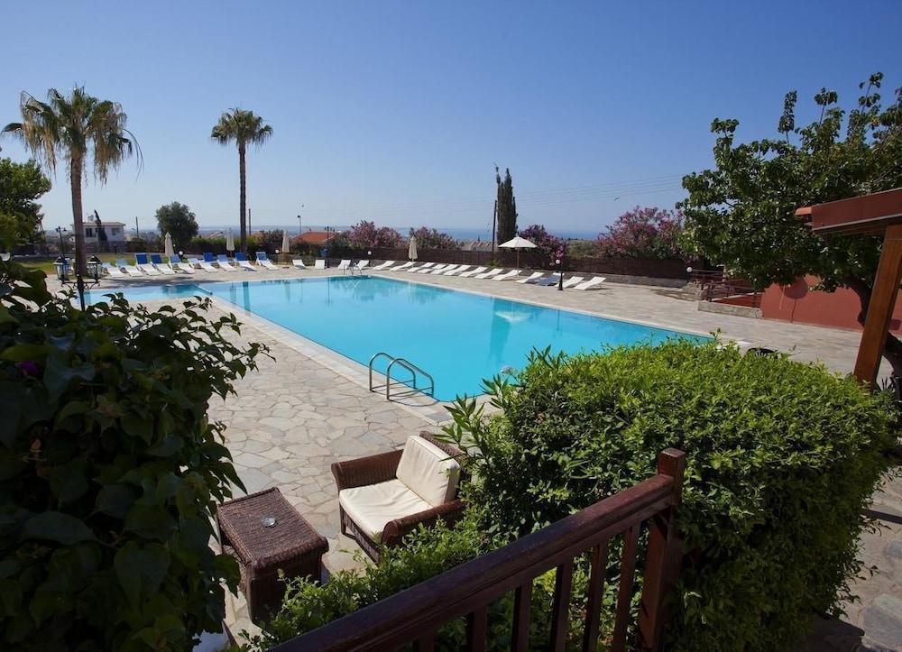 Episkopiana Hotel & Sport Resort Episkopi  Exterior foto